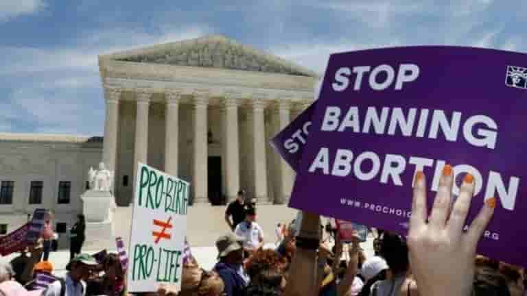 Texas’ 6-Week Abortion Ban Blocked by Federal Judge
