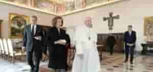 nancy pelosi pope francis