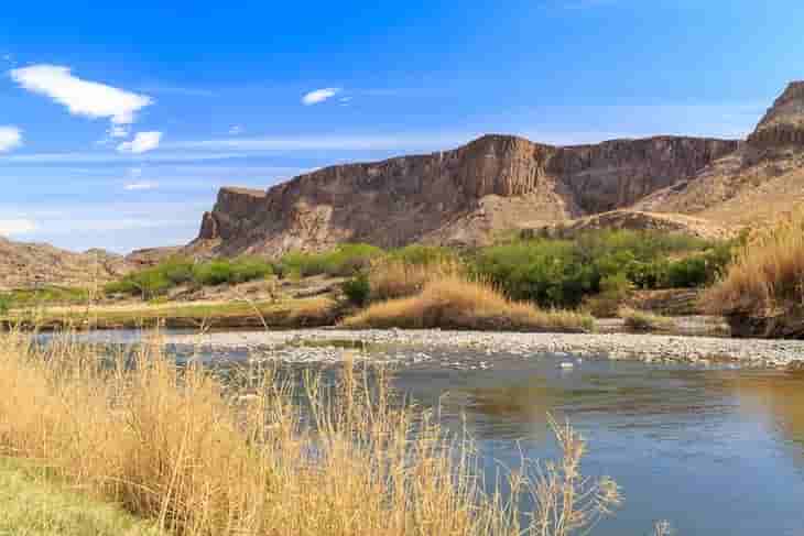 15 Beautiful State Parks Near Dallas, including Dinosaur Valley State Park