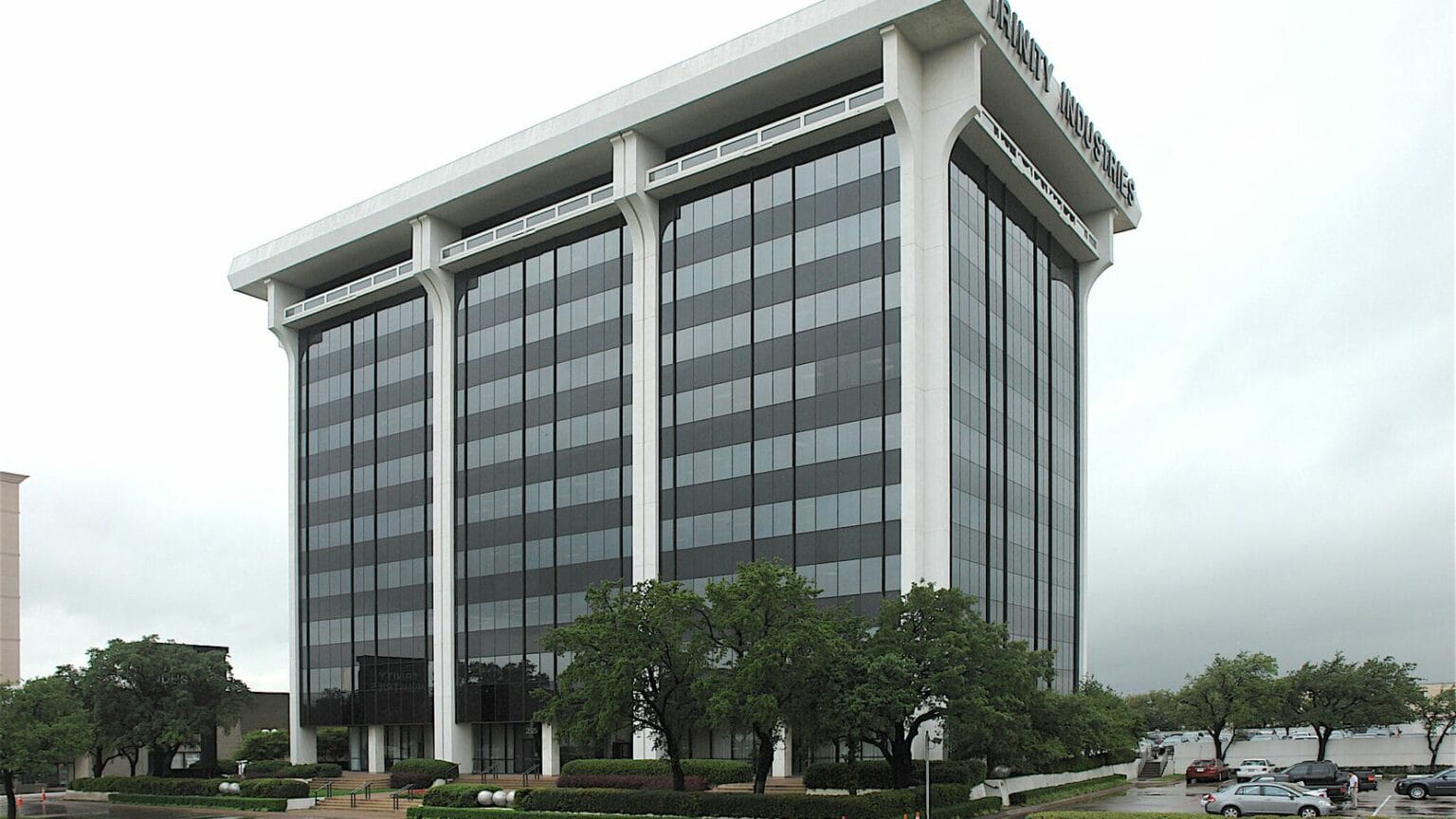 Stemmons Freeway High-Rise Goes To Investor Building Biotech Campus ...