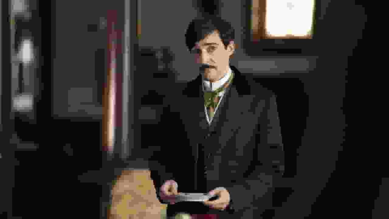 Blake Ritson plays Oscar Van Rhijn (1)