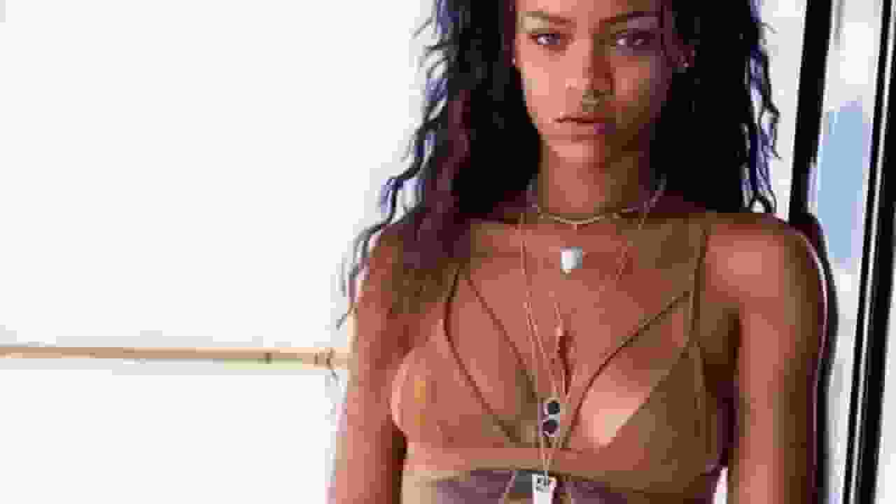Rihanna Early Career