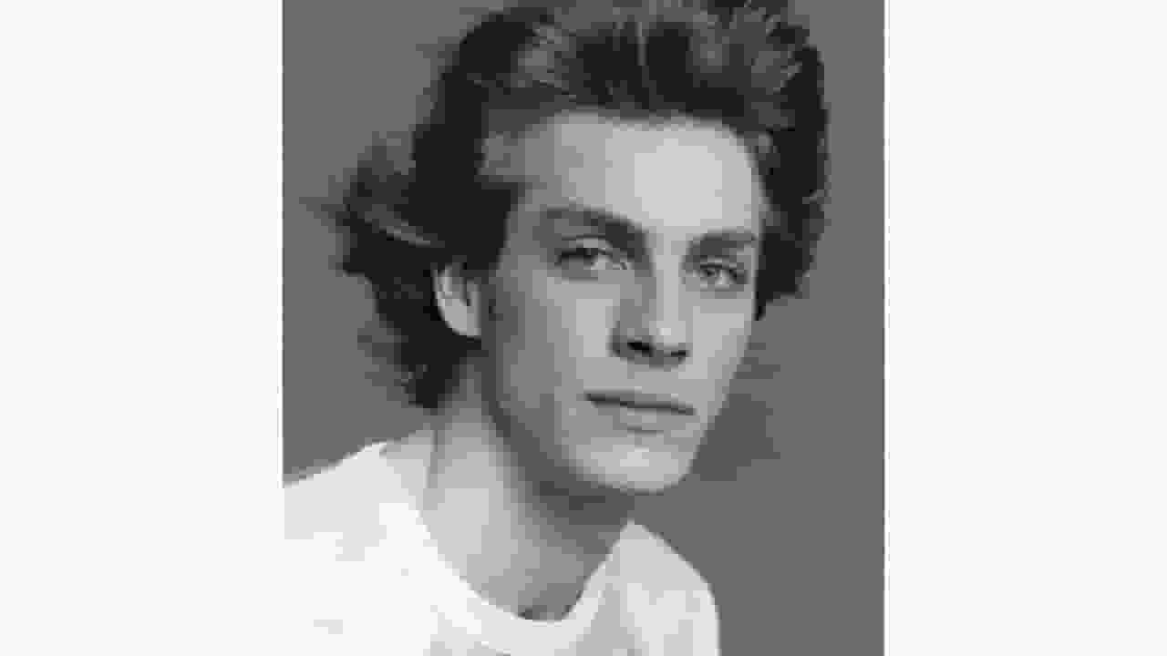 eric roberts early age