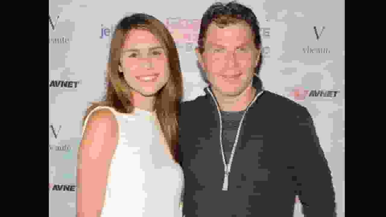 Bobby Flay Dating life