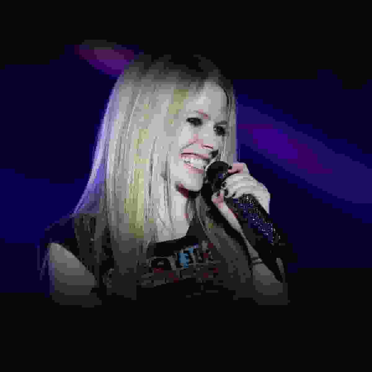 Avril Lavigne Net Worth is Impressive, From Music to Millions! Texas