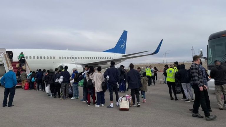 Texas Flies 91 Migrants to Chicago on Private Plane