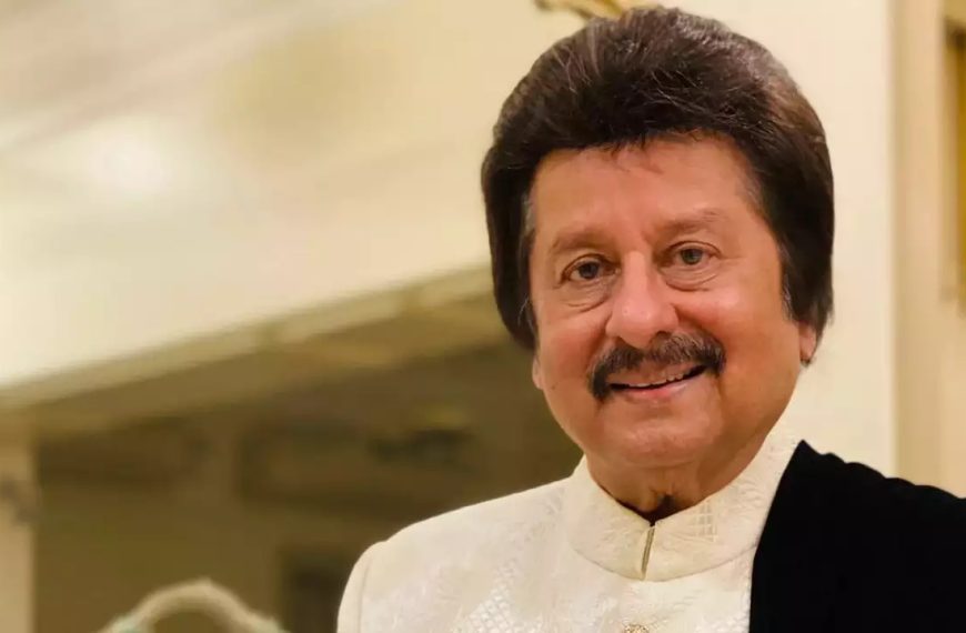 Pankaj Udhas Wife