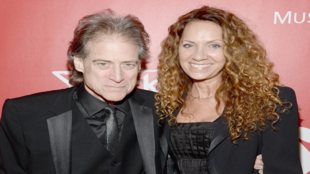 Richard Lewis Wife Joyce Lapinsky Age and Wikipedia. How did Richard ...